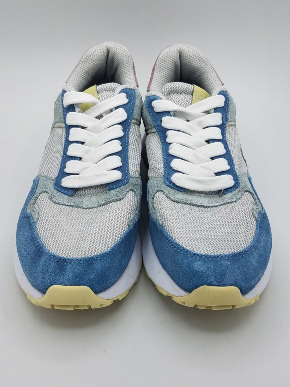 Kuru Apogee Womens Size 7 Beige White DoveGray Running Walking Shoes Sneakers